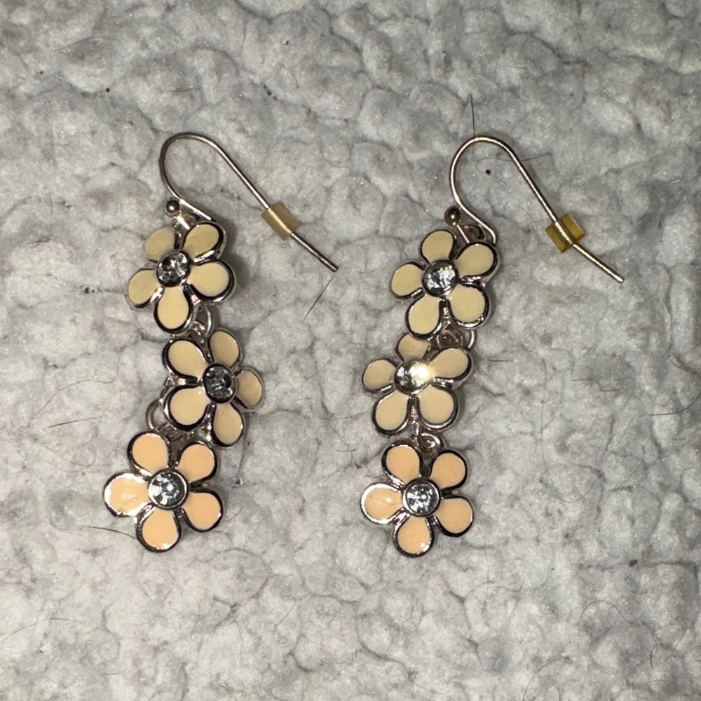 Floral Dangle Earrings in Cream and Silver